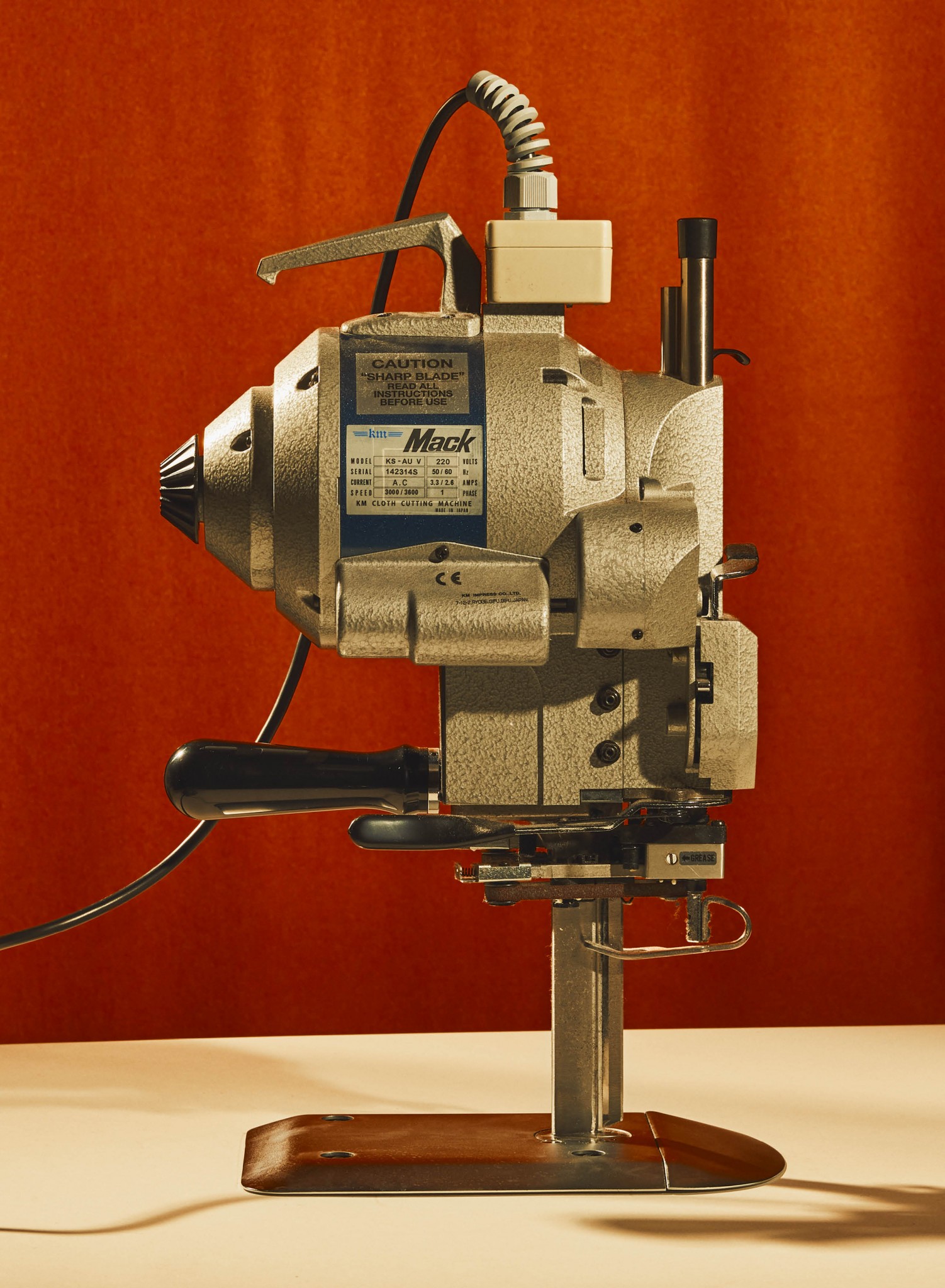 Image of a fabric cutting machine